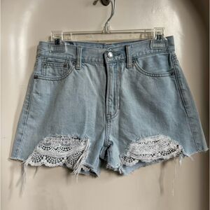 American Eagle Blue Denim Mom Shorts Distressed Frayed Lace Peekaboo Size 0